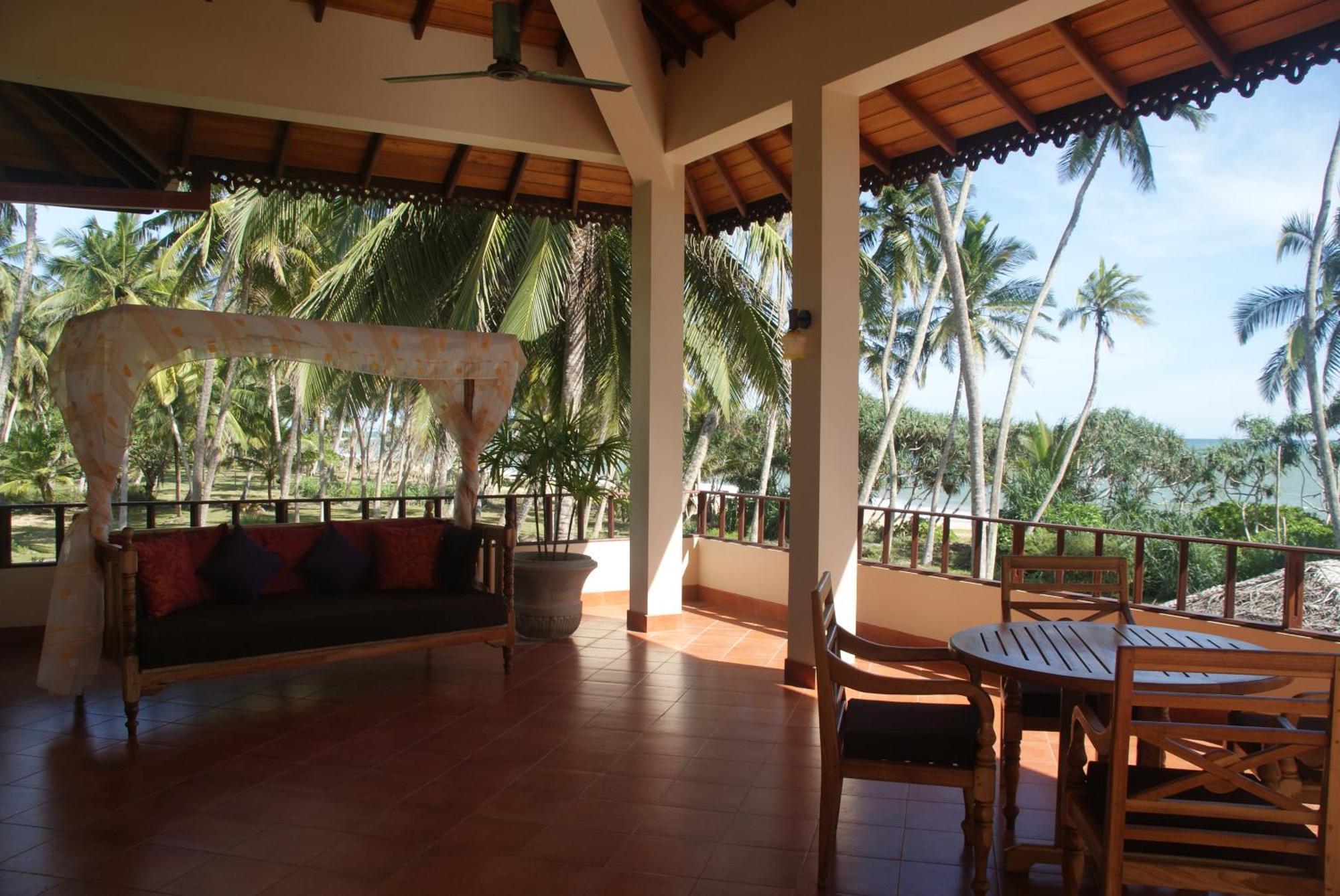 Lanka Beach Boutique Bungalows & Grand Villa Tangalle Bilik gambar