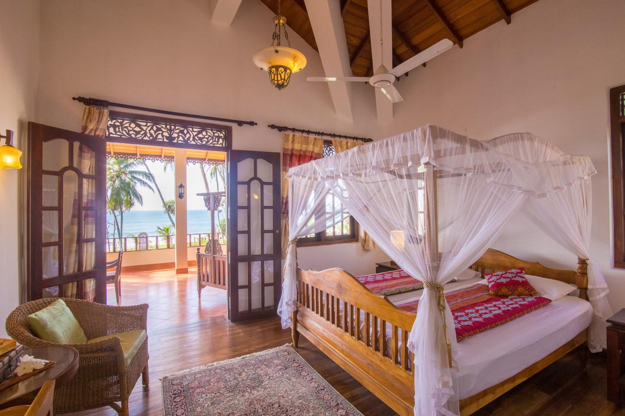 Lanka Beach Boutique Bungalows & Grand Villa Tangalle Bilik gambar